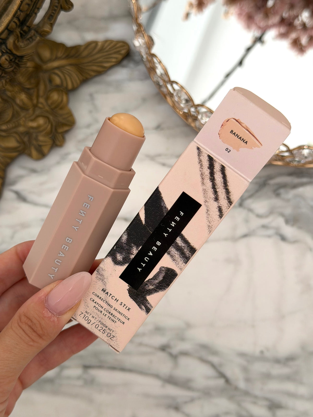 FENTY Match Stix Correcting Skinstick (02)