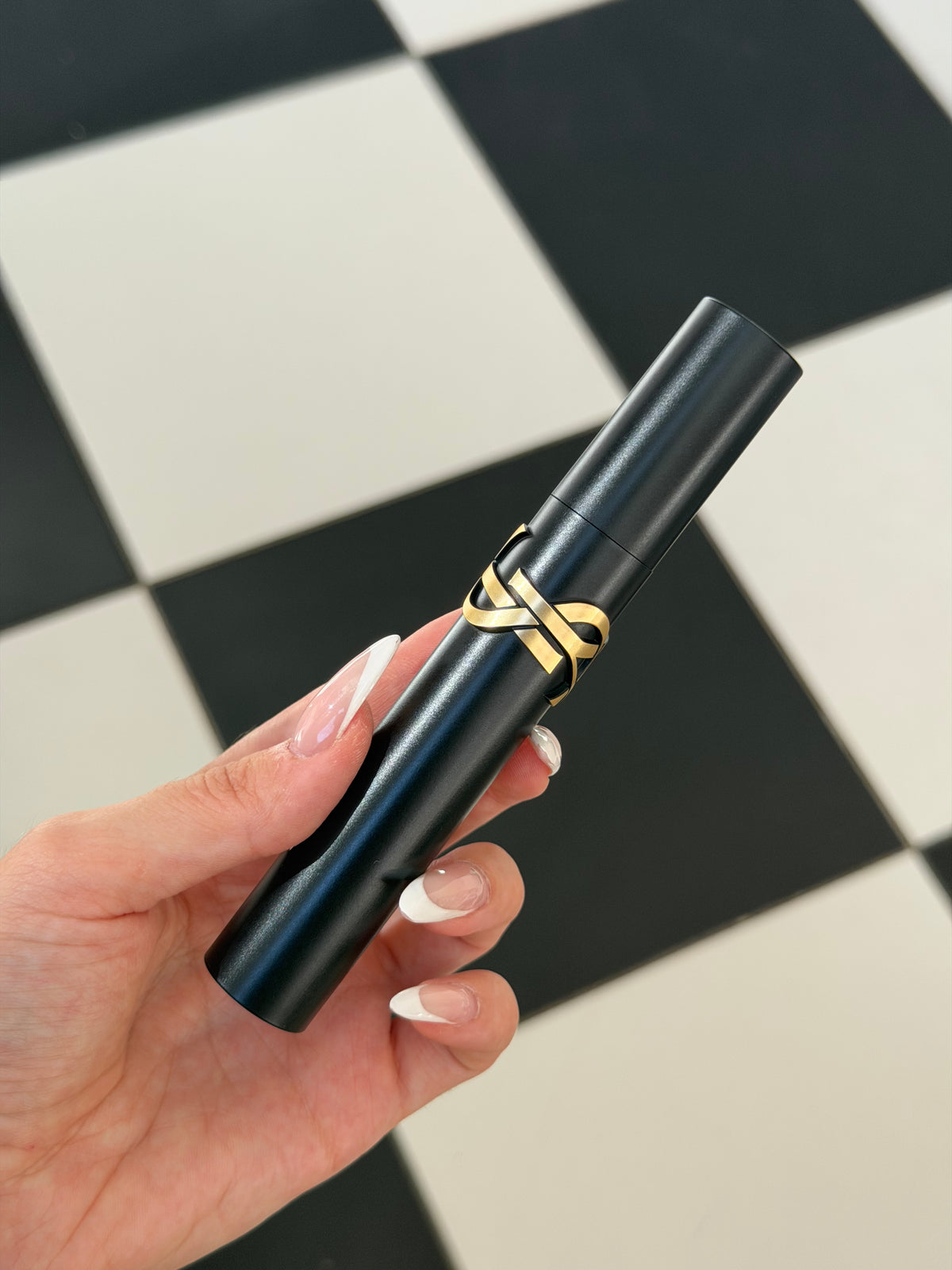 YSL
Lash Clash Extreme Volume Mascara - Black