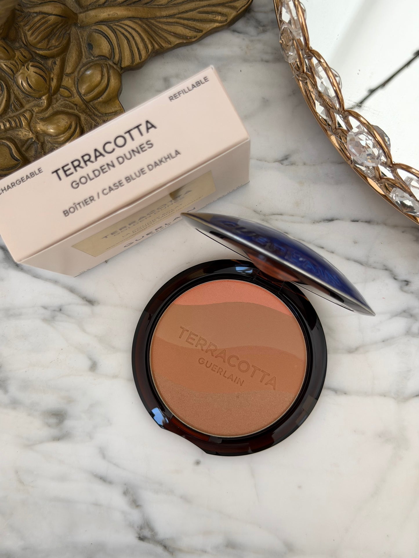 GUERLAIN Terracotta Golden Dunes
The Sun-Kissed Healthy Glow Powder Limited Edition - Case Blue Dakhla
