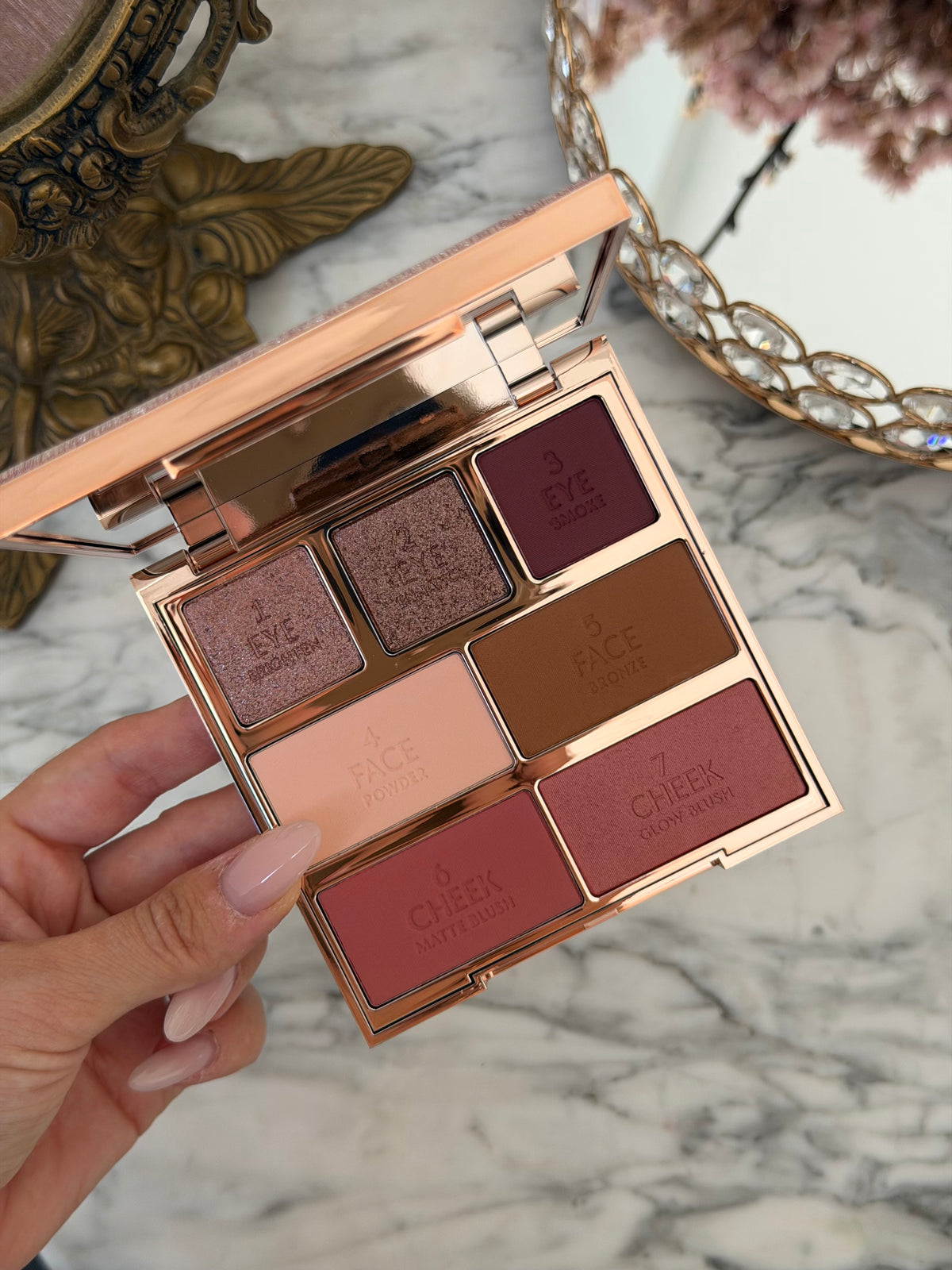 CHARLOTTE TILBURY Hollywood Instant Look In A Palette - Dreamy Bronzed Beauty
