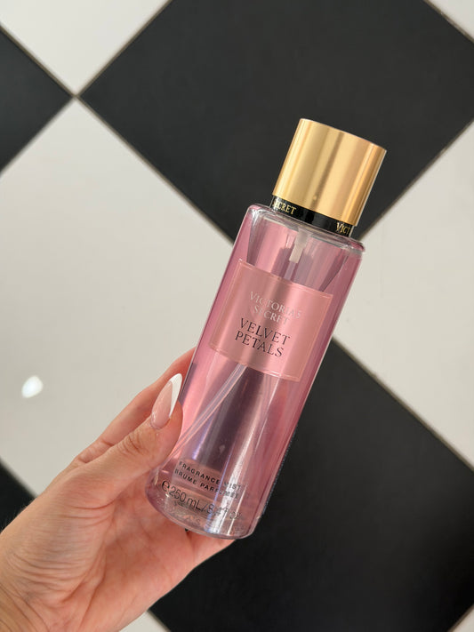 VICTORIA'S SECRET Velvet Petals Body Mist 250ml