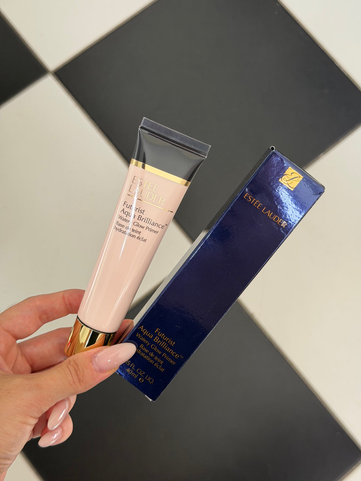 ESTEE LAUDER Futurist Aqua Brilliance™
Watery Glow Primer