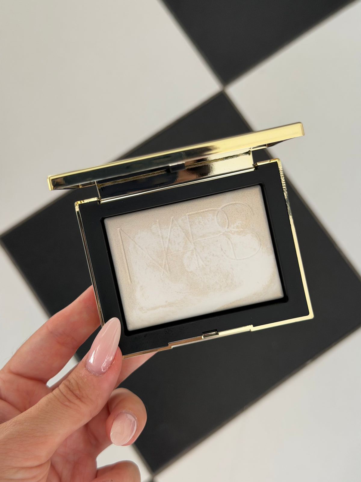 NARS Light Reflecting™ Setting Powder - Gold Dust