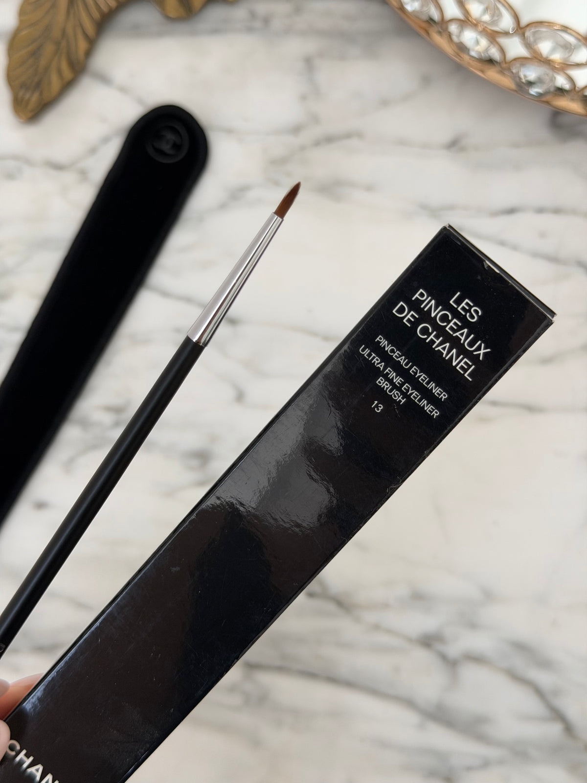 CHANEL Les Pinceaux De Chanel Ultra Fine Eyeliner Brush (13)