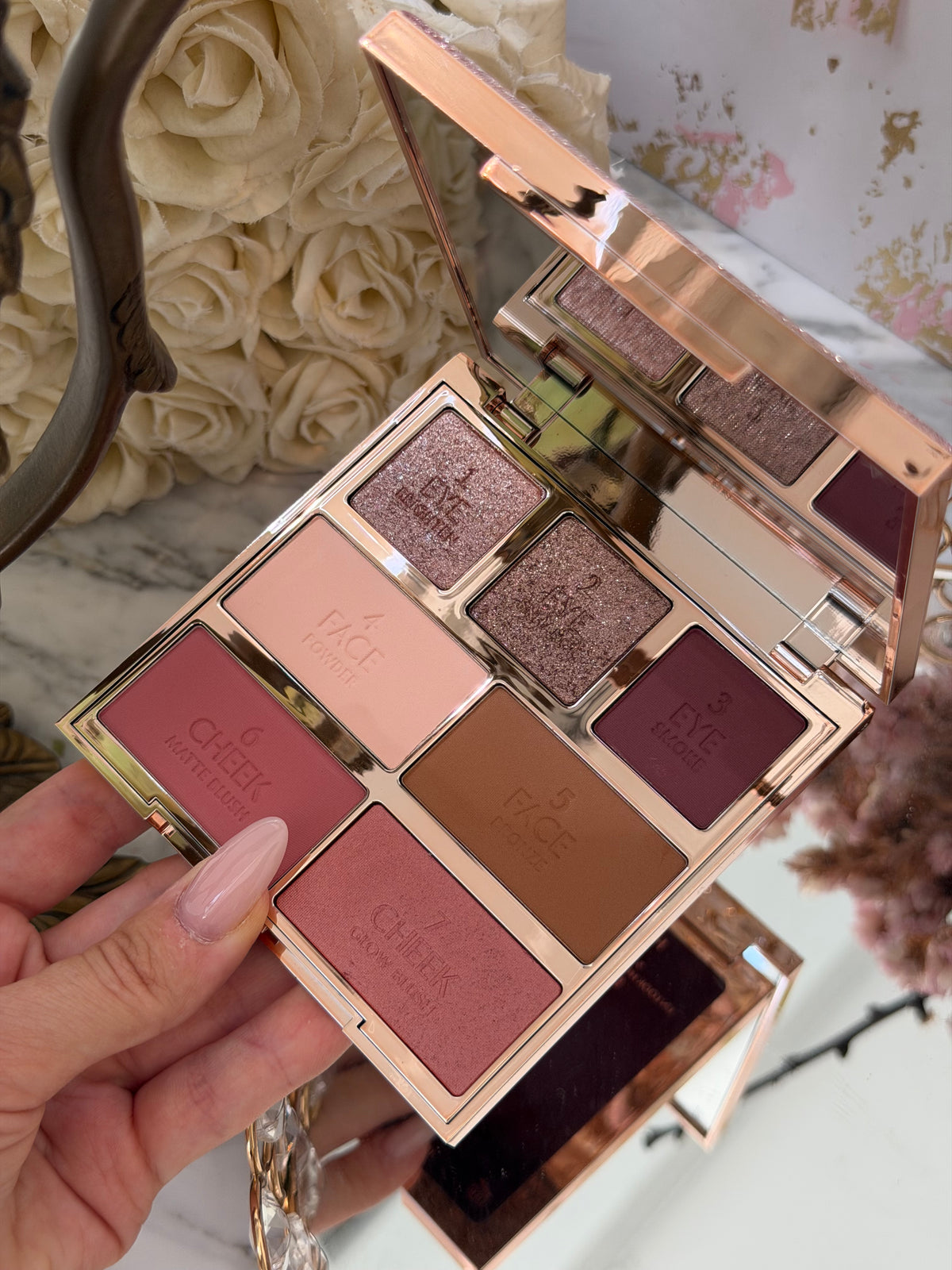 CHARLOTTE TILBURY Hollywood Instant Look In A Palette - Dreamy Bronzed Beauty