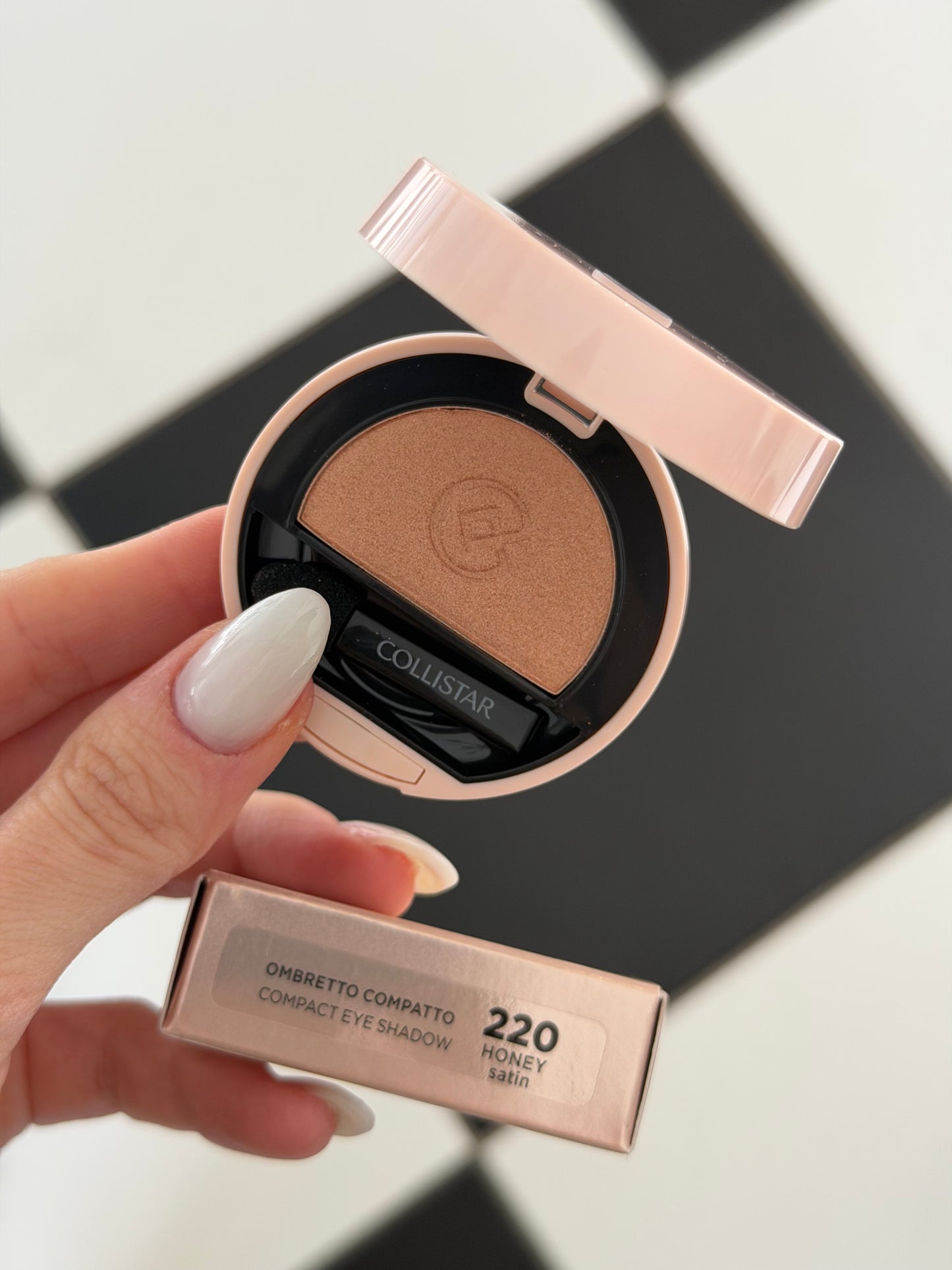 COLLISTAR
Impeccabile Compact Eye Shadow (220)