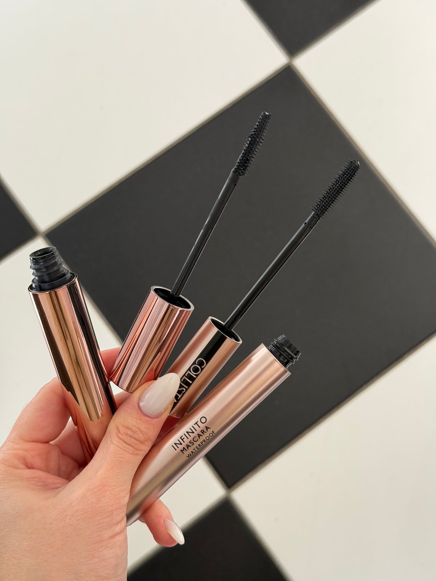 COLLISTAR Infinito Mascara
Extreme Length, Definition Lifting Effect