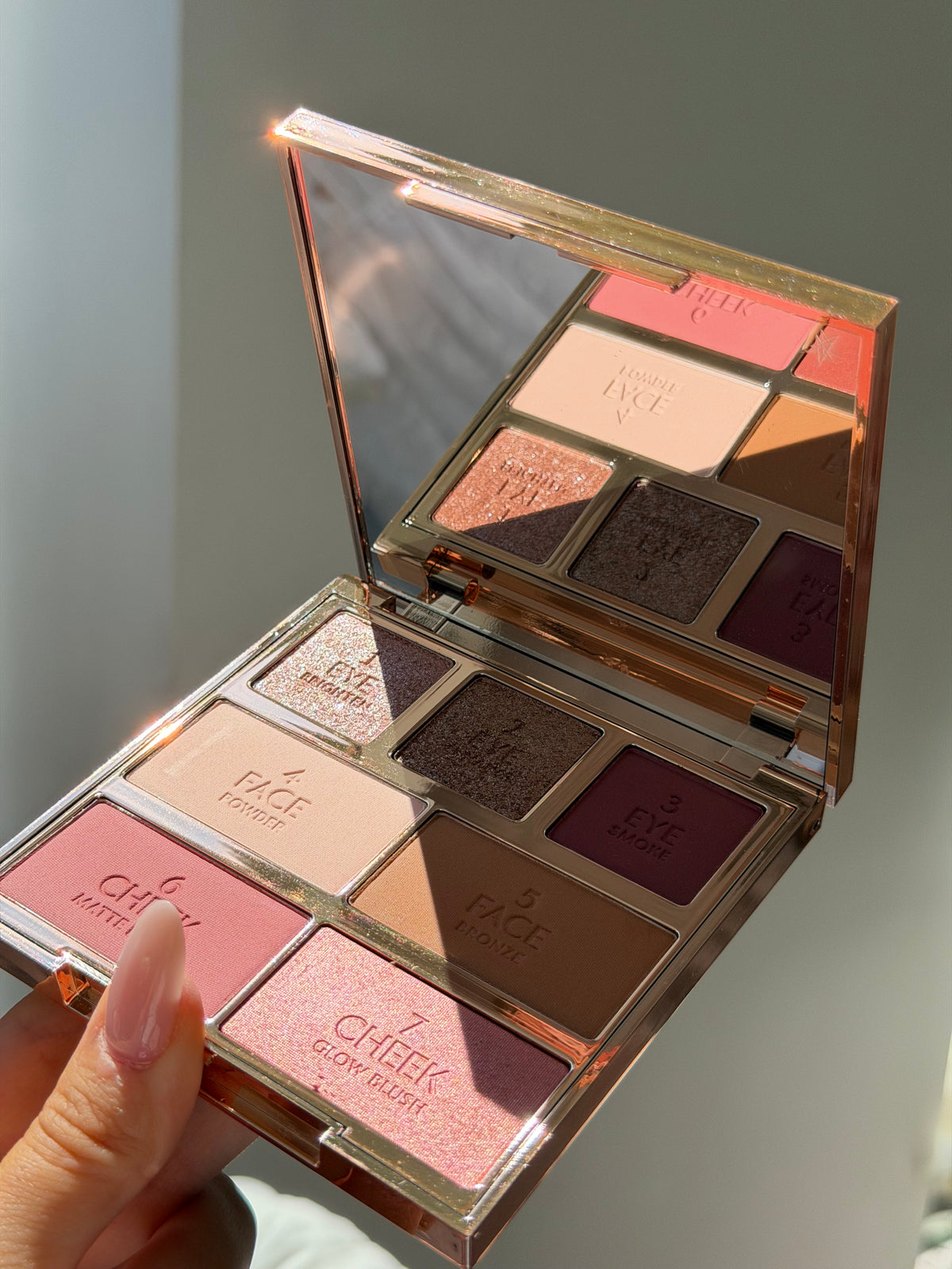 CHARLOTTE TILBURY Hollywood Instant Look In A Palette - Dreamy Bronzed Beauty