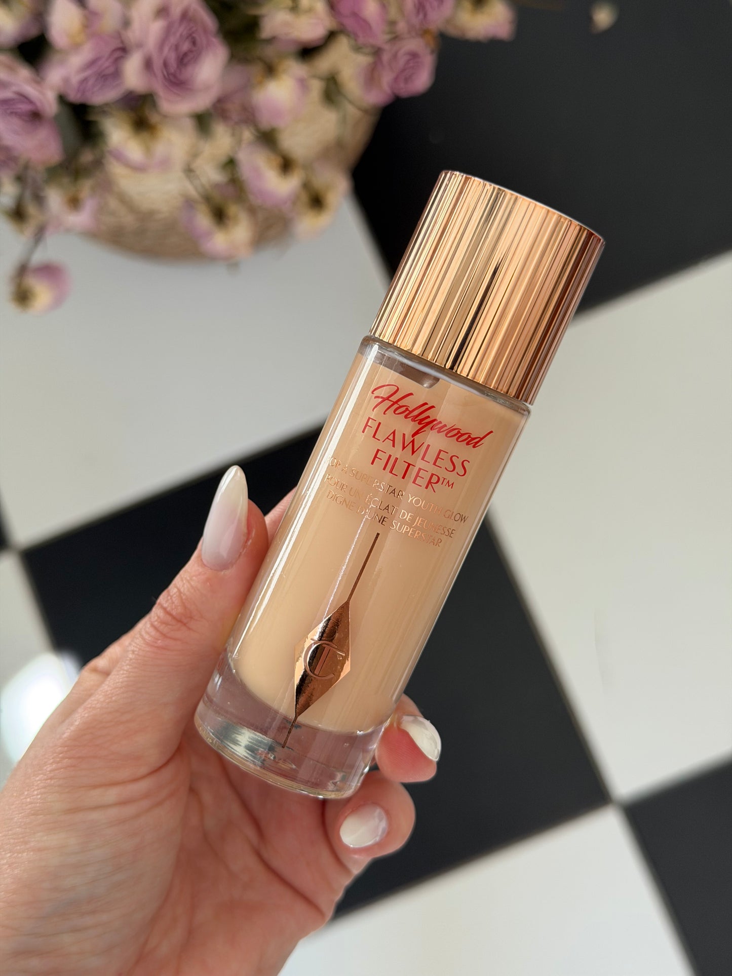 CHARLOTTE TILBURY Hollywood Flawless Filter For A Superstar Youth Glow Foundation Primer (2)