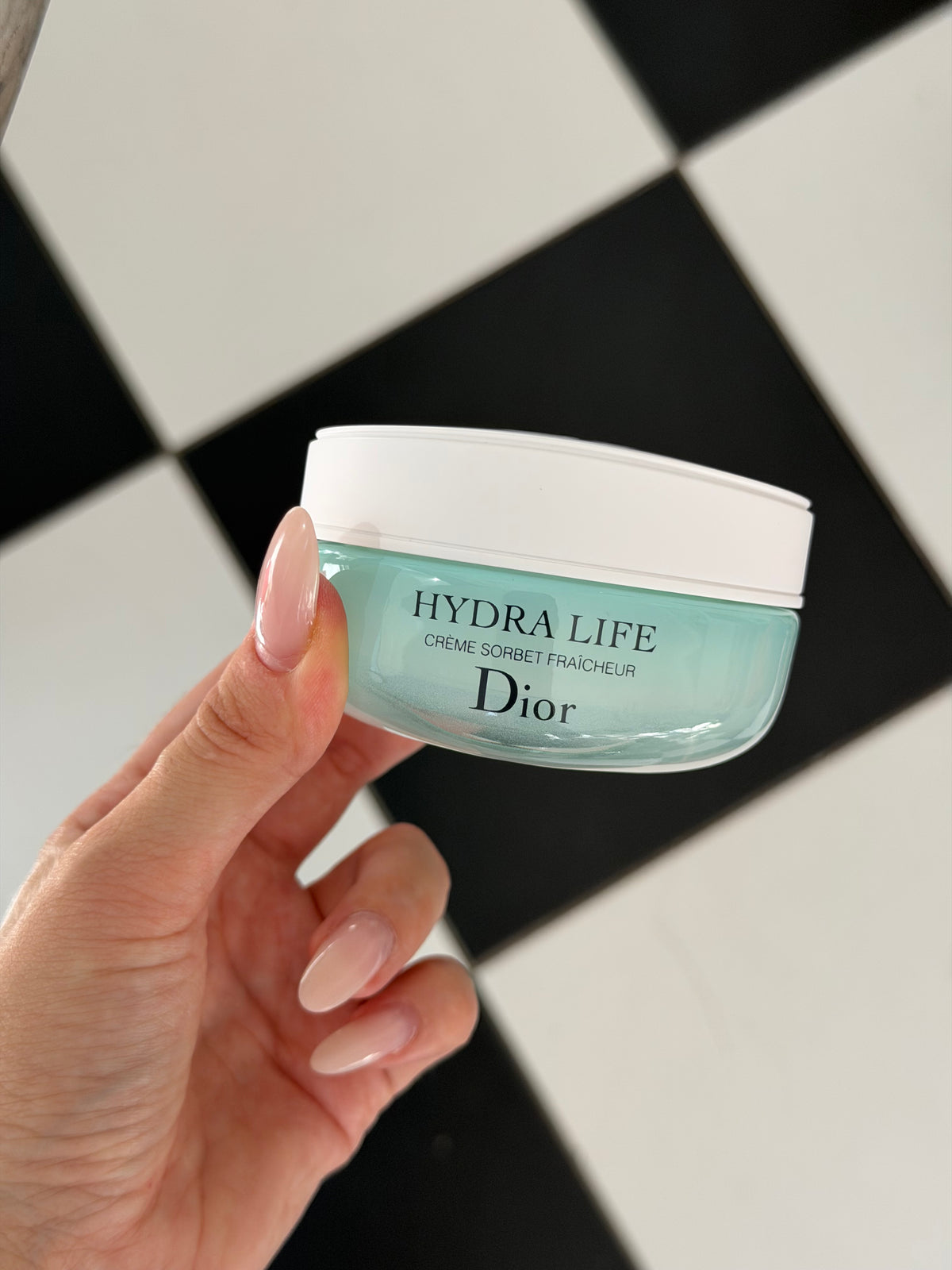 DIOR Hydra Life Fresh Sorbet Creme
Hydrating Face and Neck Cream - Hydrates, Plumps and Enhances