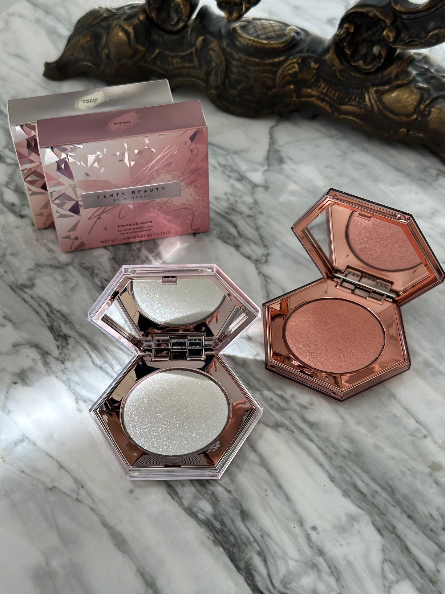 FENTY BEAUTY Diamond Bomb All-Over Diamond Veil Highlighter - Rosé Rave