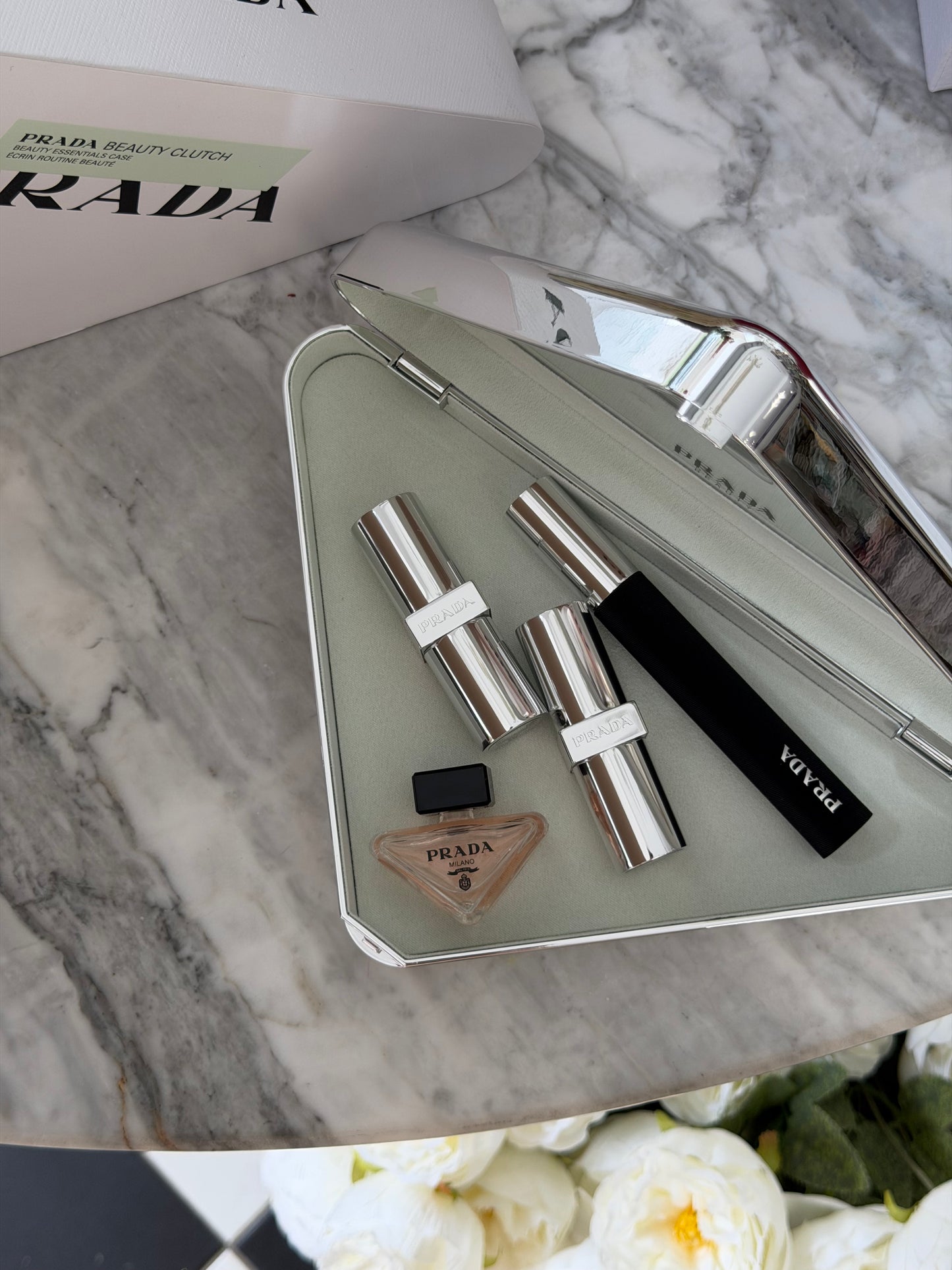PRADA Beauty Clutch Essentials Case Set