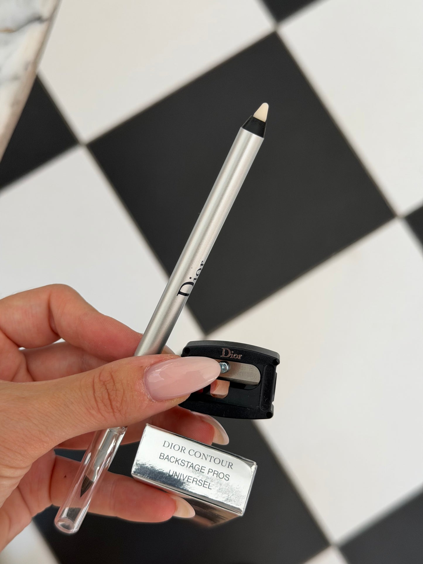 DIOR Universal Contour
Backstage Pros Lipliner With Brush & Sharpener