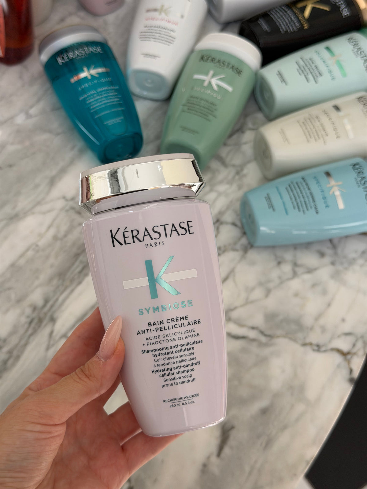 KÉRASTASE Symbiose Bain Crème Antipelliculaire Antidandruff Shampoo
Sulfate-Free For Hair & Scalp Prone To Dandruff