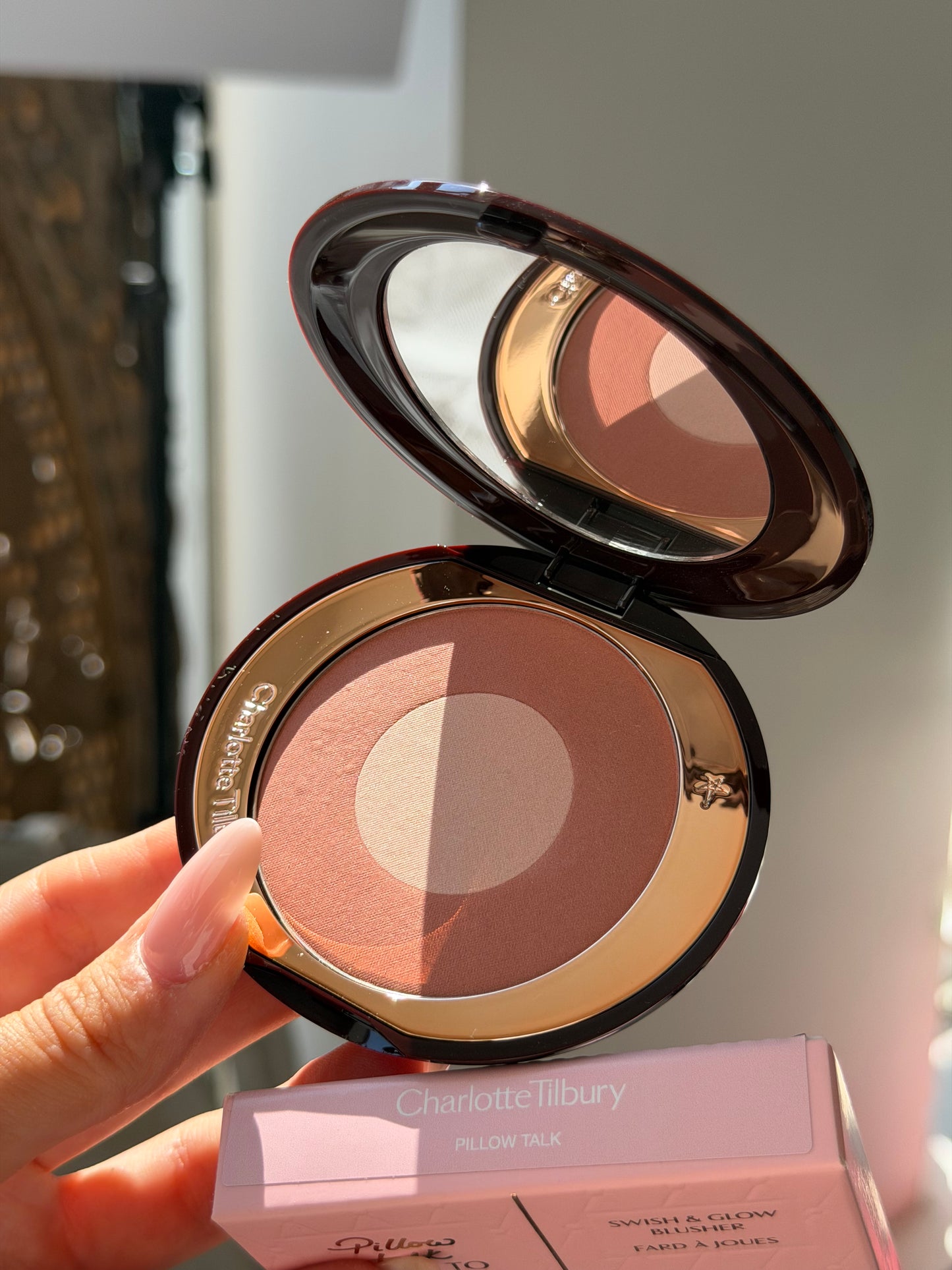 CHARLOTTE TILBURY Cheek To Chic - Swish & Glow Blusher Pillow Talk
