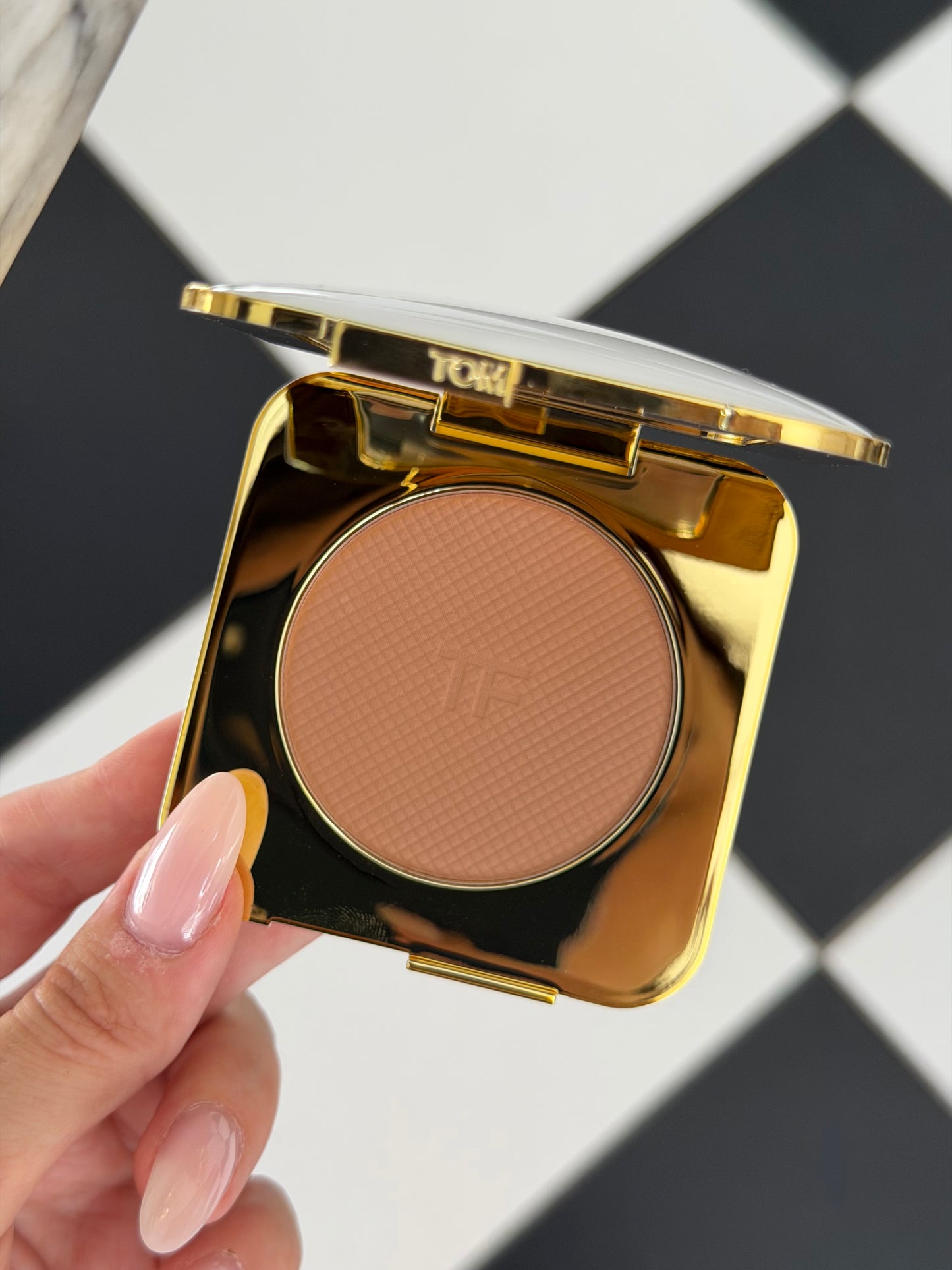 TOM FORD Soleil Glow Bronzer (02)