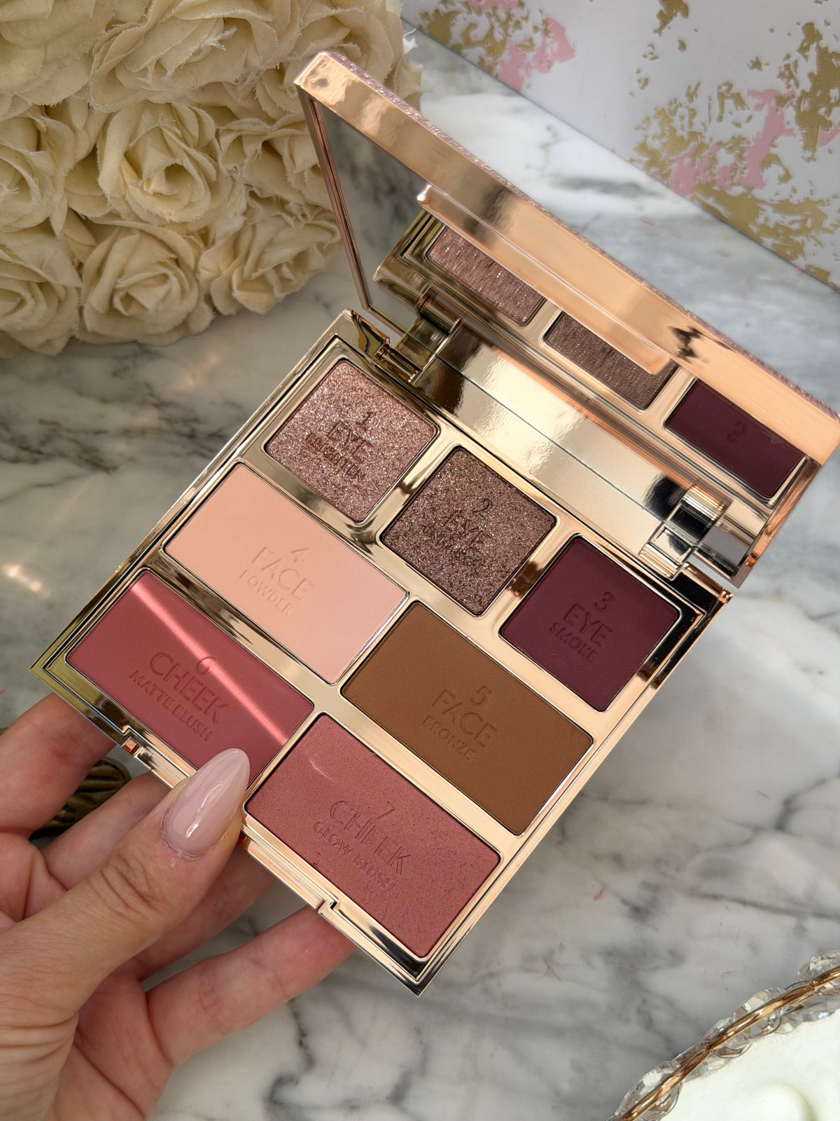 CHARLOTTE TILBURY Hollywood Instant Look In A Palette - Dreamy Bronzed Beauty