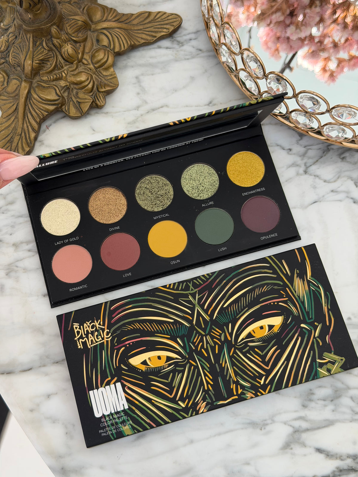 UOMA Black Magic Color Eyeshadow Palette - Allure