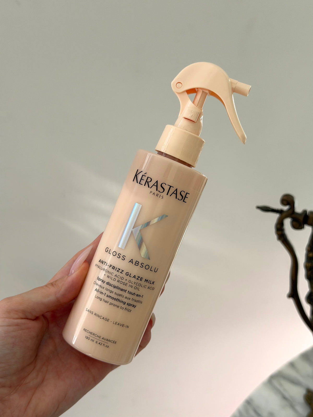 KÉRASTASE Gloss Absolu Anti-Frizz Glaze Milk Heat Protecting Spray
