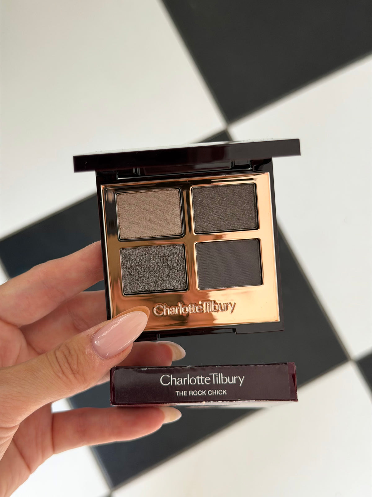 CHARLOTTE TILBURY Luxury Palette - The Rock Chick
