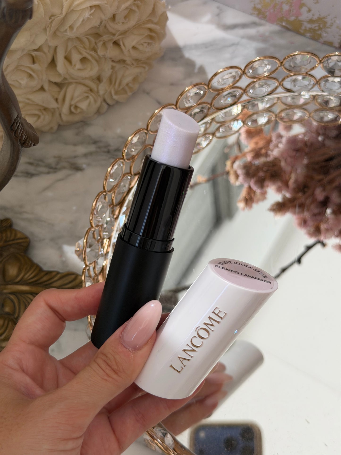 LANCOME Teint Idole Ultra Wear Shape Highlighter Stick - Flexing Lavander