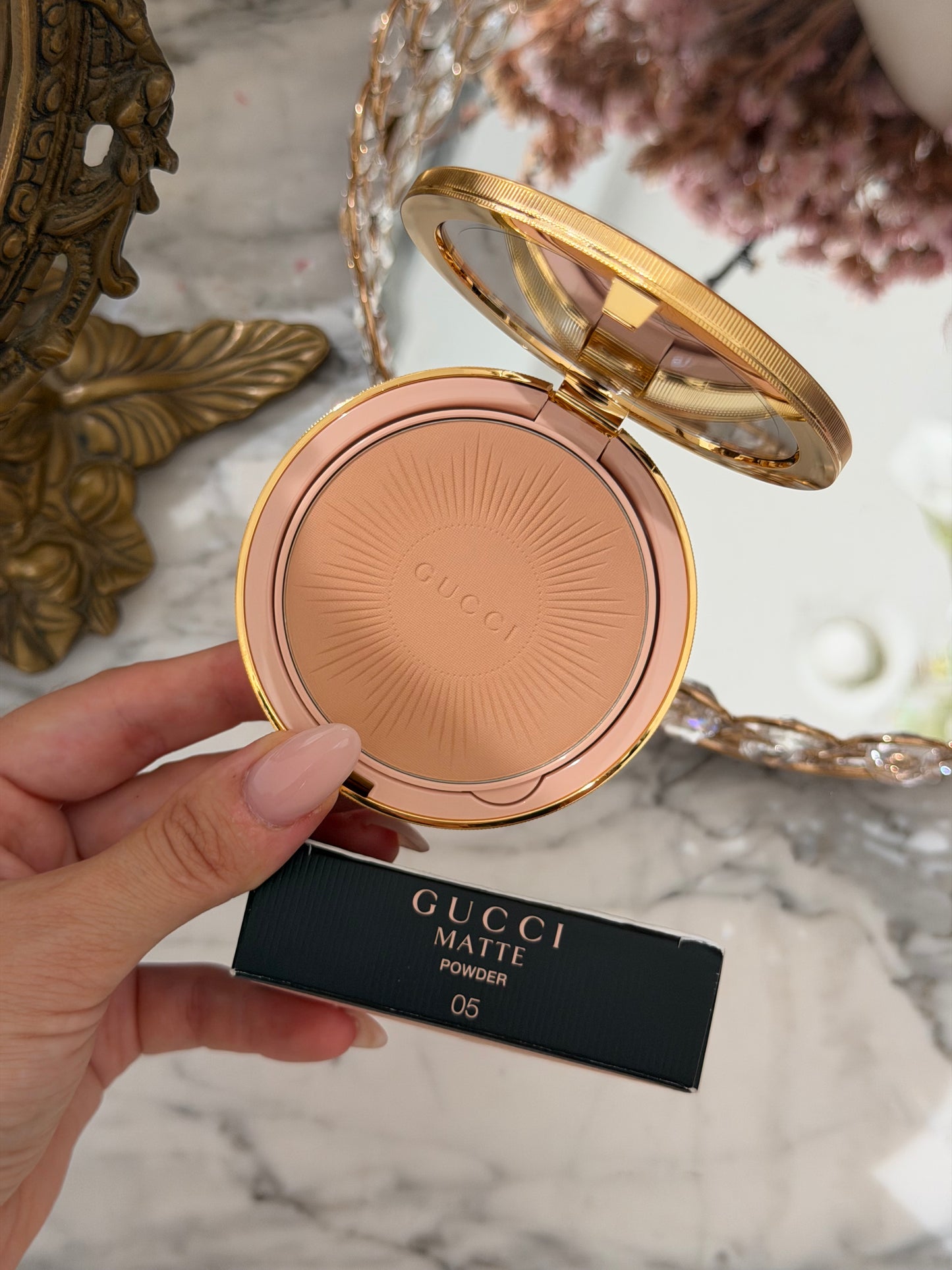 GUCCI Matte Face Powder - Blurring & Mattifying Tinted, Natural Matte (05)