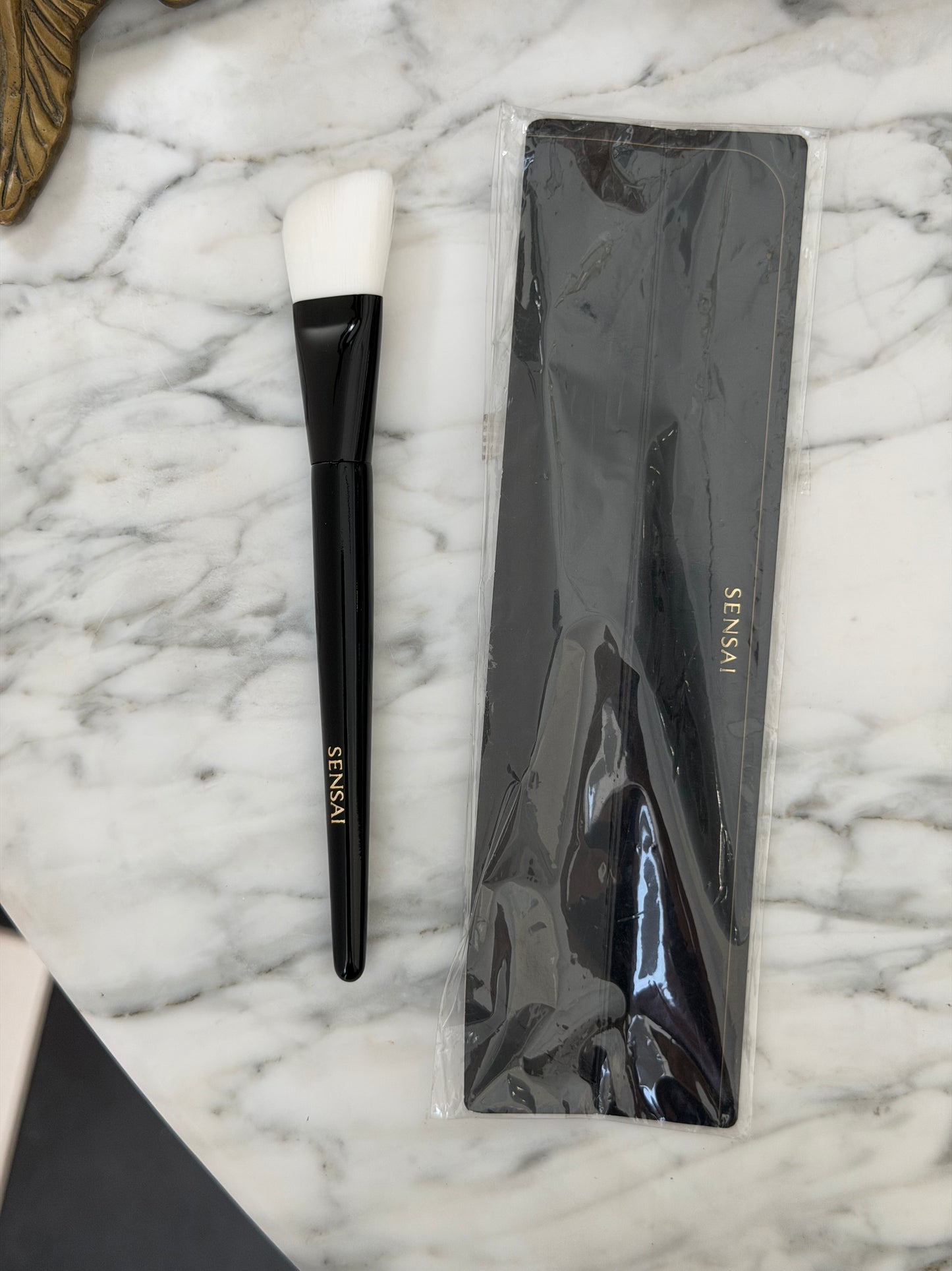 SENSAI Liquid Foundation Brush