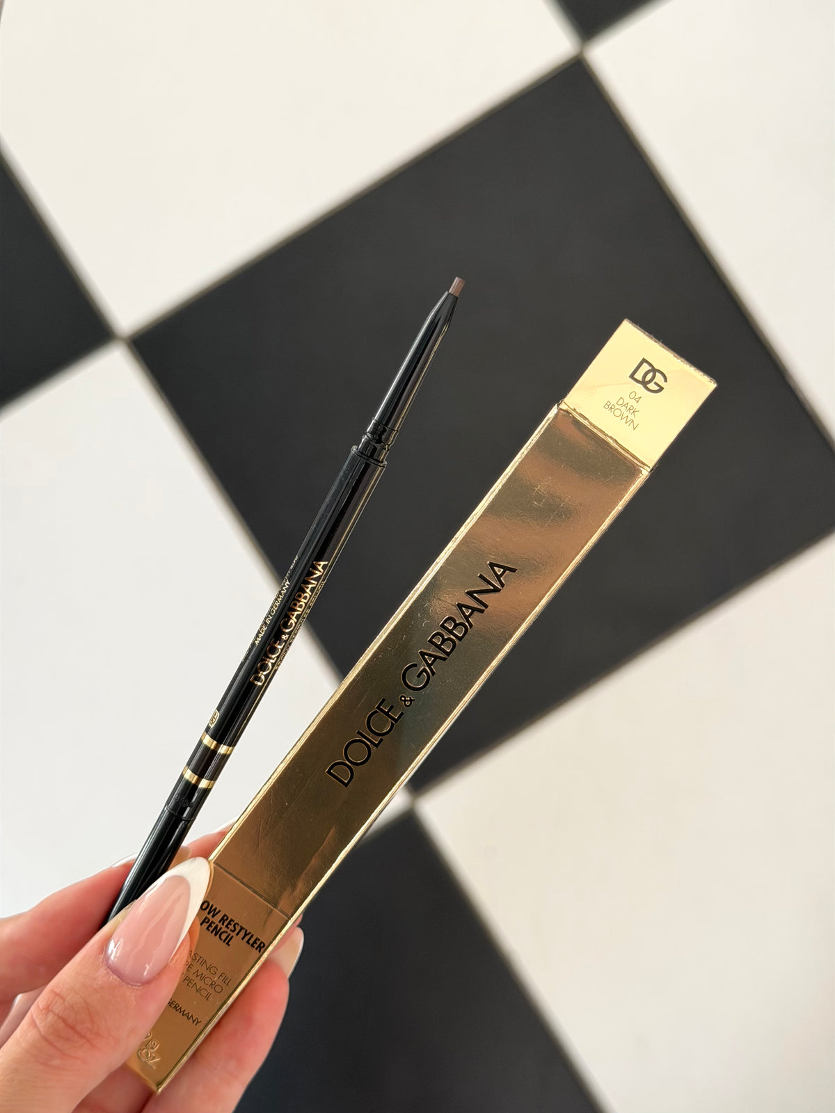 DOLCE&GABBANA Brow Restyler Pencil (04)
16H Lasting Fill & Shape Micro Brow Pencil
