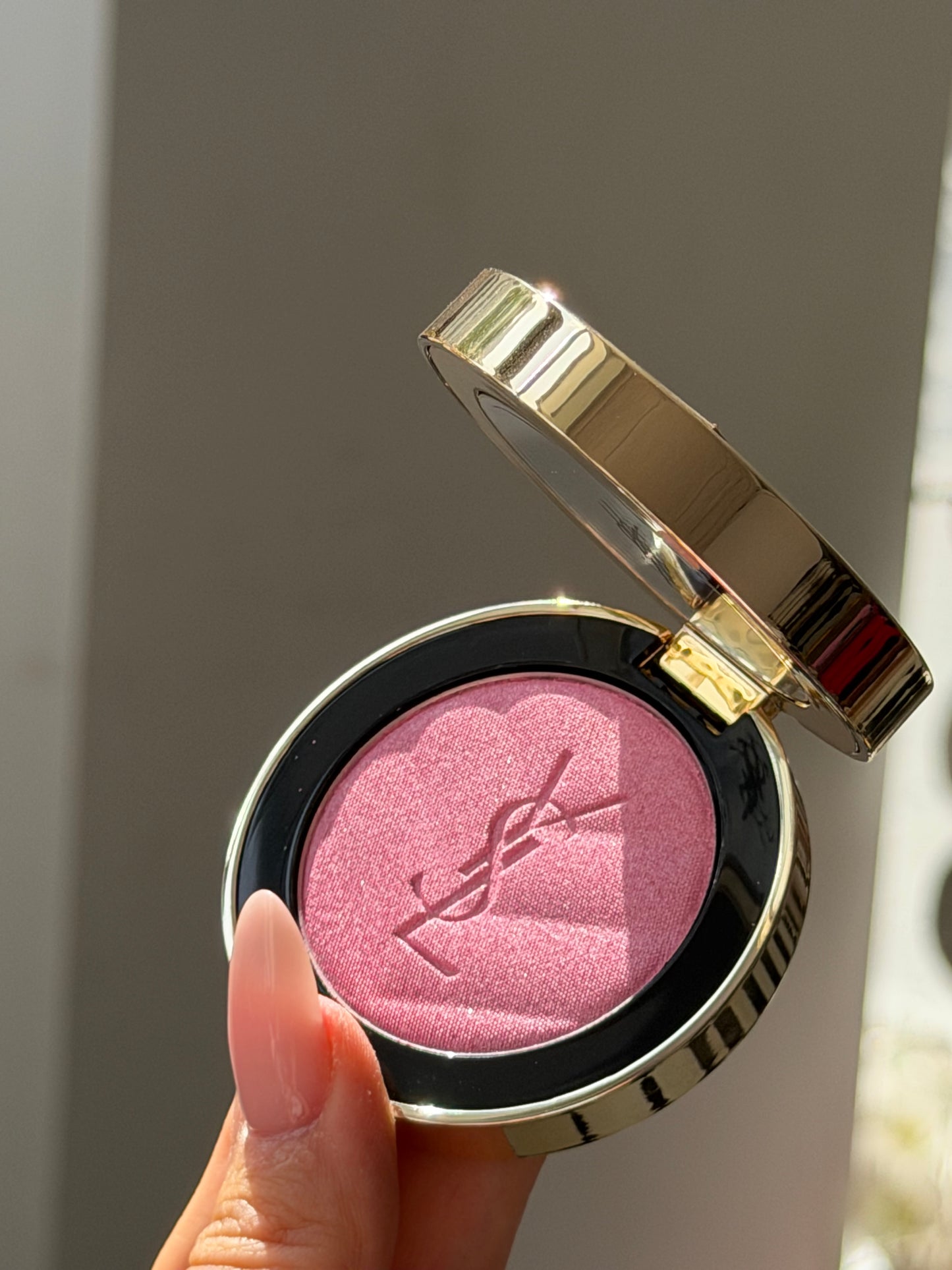 YSL Make Me Blush - Bold Blurring Blush (10)
