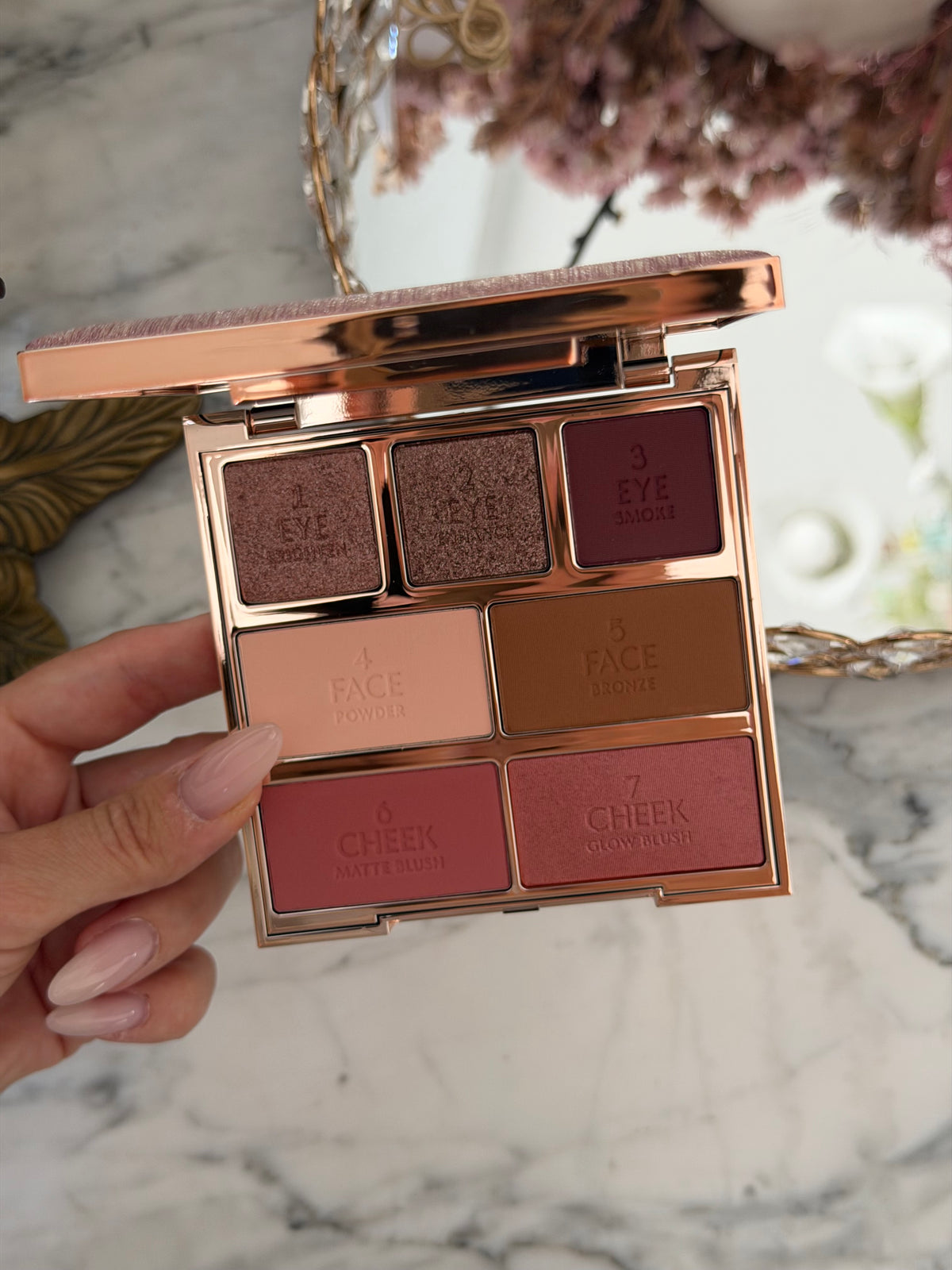 CHARLOTTE TILBURY Hollywood Instant Look In A Palette - Dreamy Bronzed Beauty