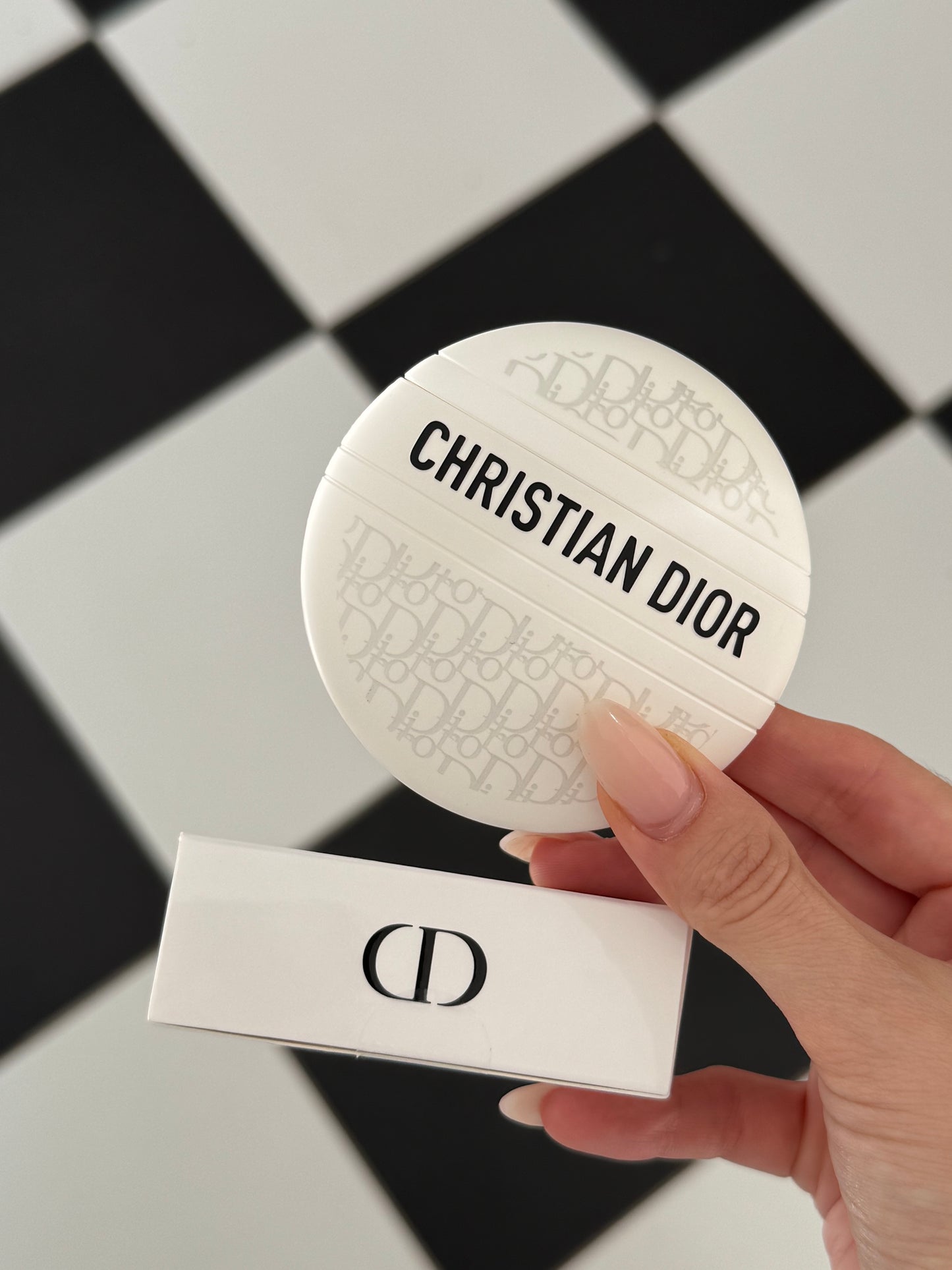 DIOR Le Baume
Revitalizing Balm for Hands, Lips and Body