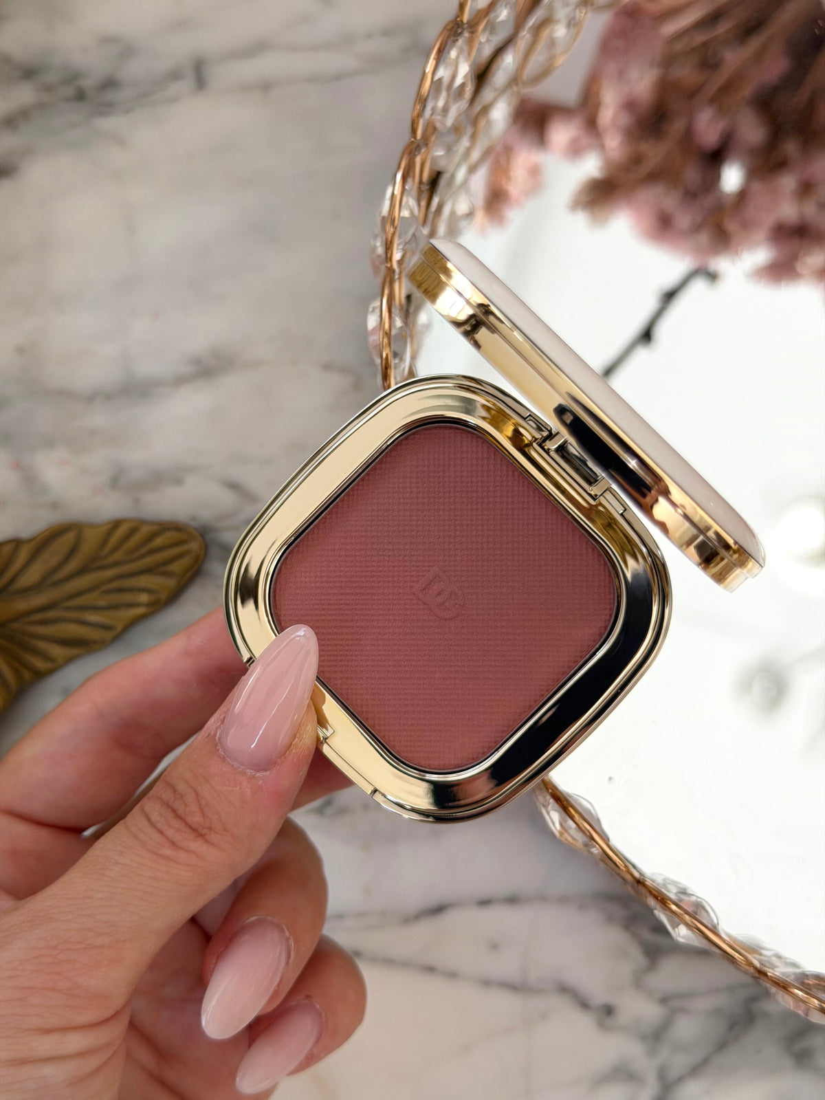 DOLCE&GABBANA
Cheek&Eyes Match - Lasting Blush & Eyshadow Powder (01)