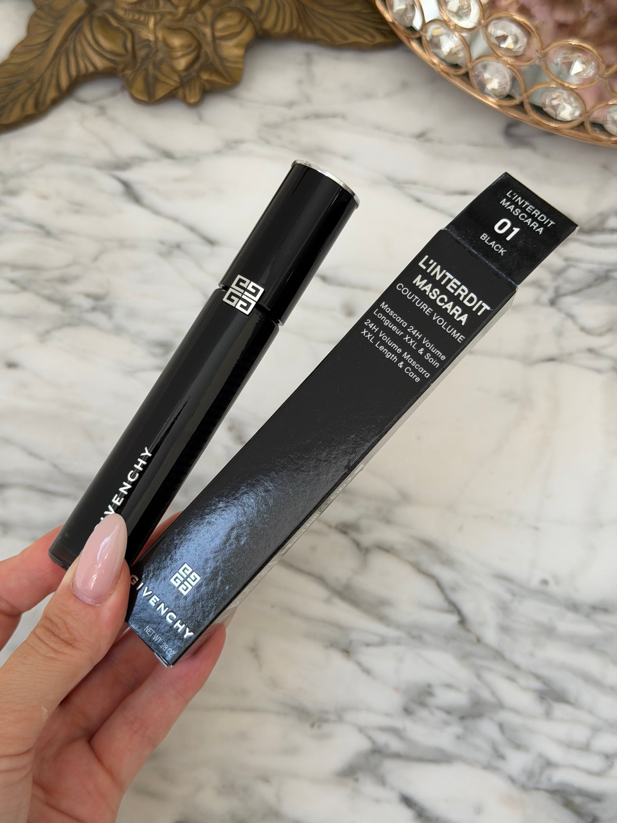 GIVENCHY L’Interdit Mascara 24H Volume & XXL Length (01)
