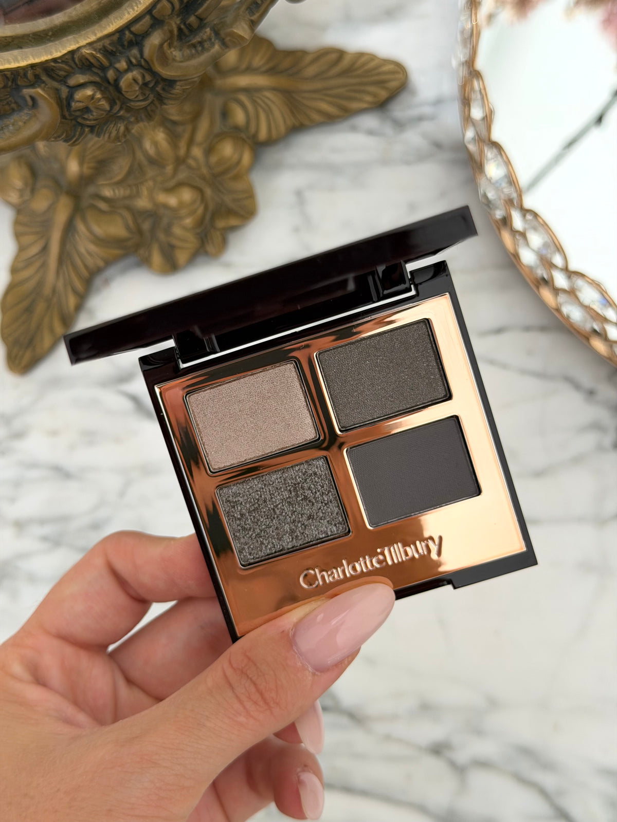 CHARLOTTE TILBURY Luxury Palette - The Rock Chick