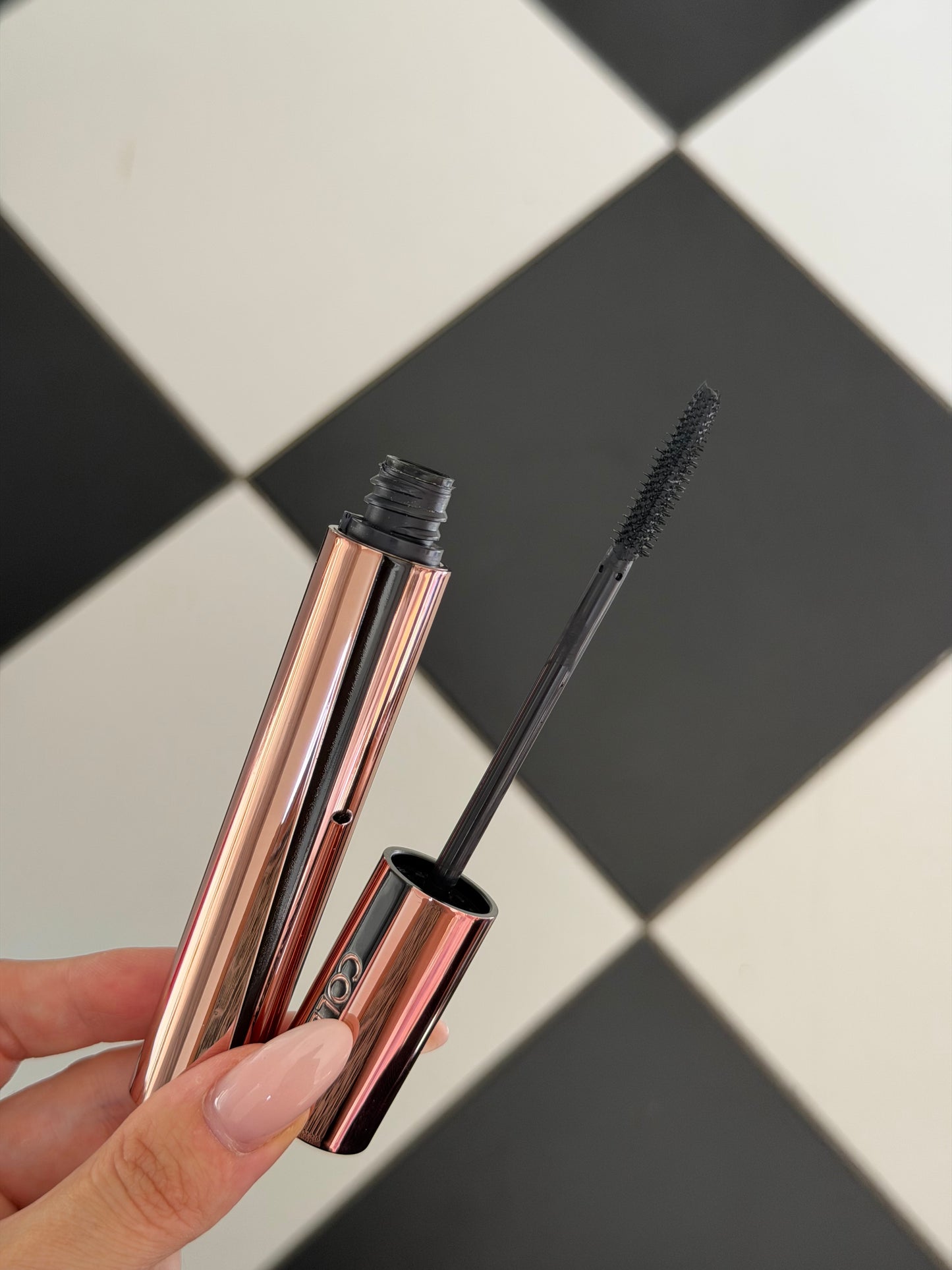 COLLISTAR Infinito Mascara
Extreme Length, Definition Lifting Effect