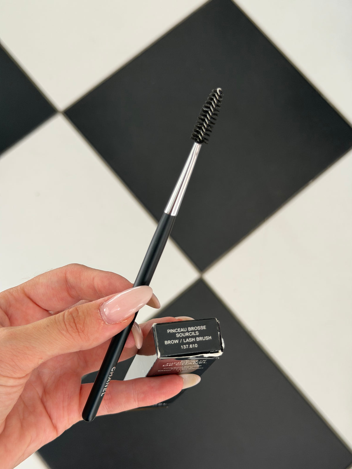 CHANEL Les Pinceaux De Chanel Brow/Lash Brush (11)