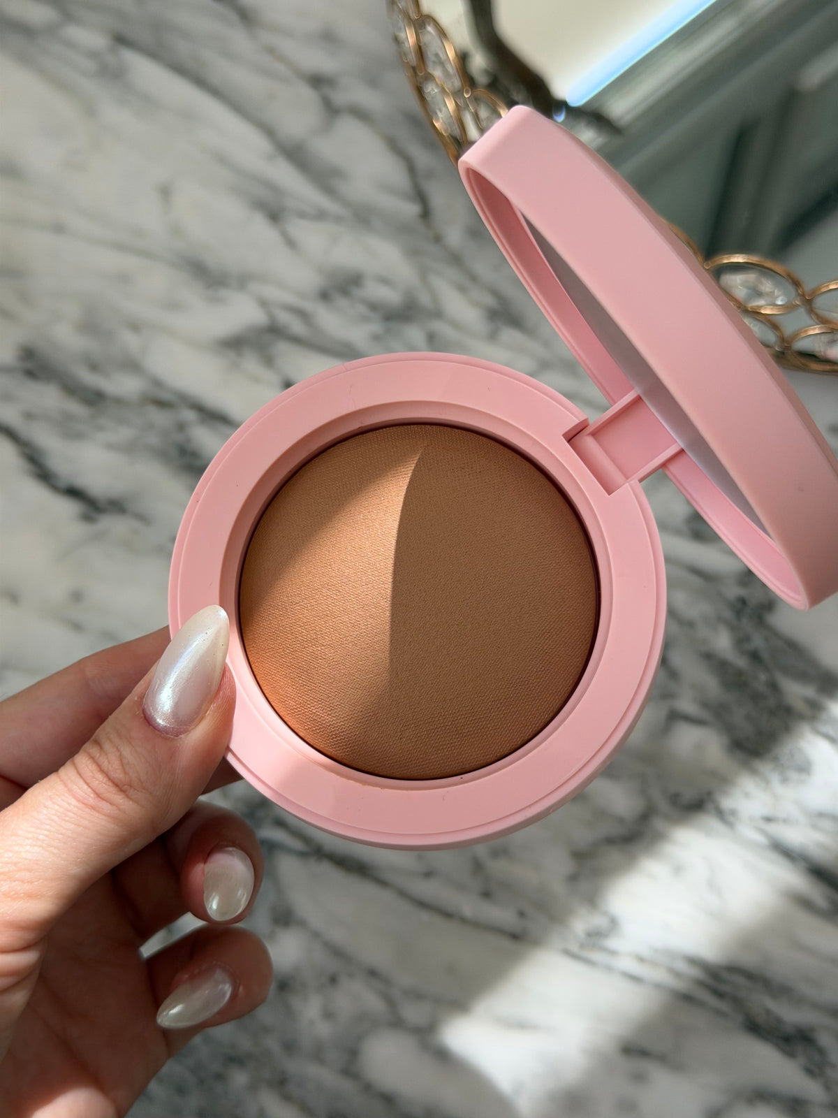 P.LOUISE The Cheek Of It Baked Bronzer - Caramelted