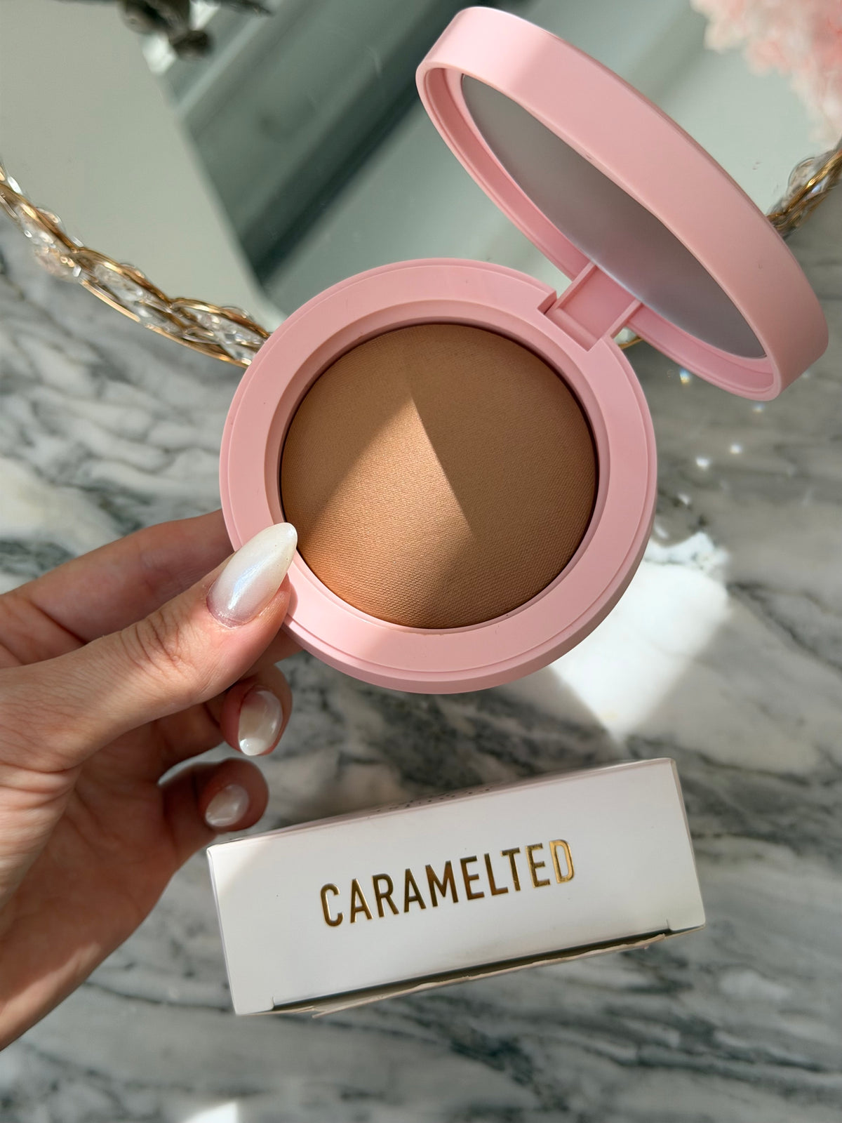 P.LOUISE The Cheek Of It Baked Bronzer - Caramelted