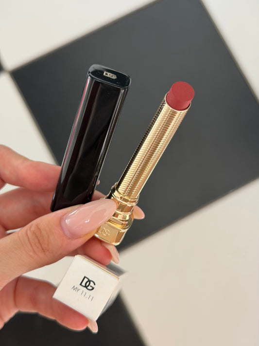 DOLCE&GABBANA My Comfy Matte Lipstick - My 11.11
Instant Rich Color & Hydration Lip Stylo