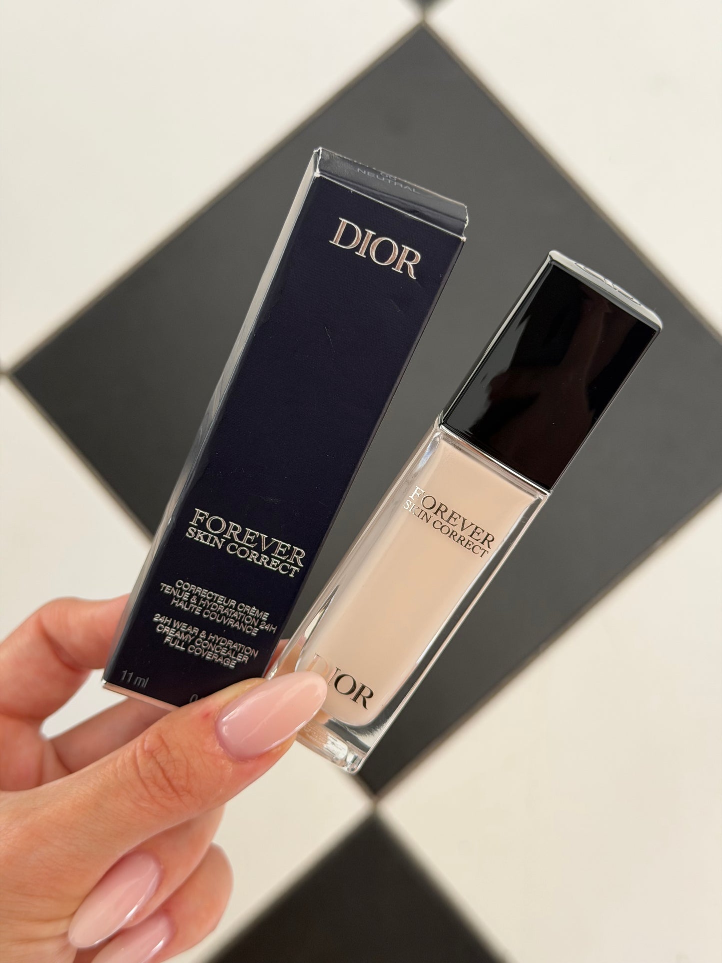 DIOR Forever Skin Correct (00)
Full-Coverage Concealer - 24h Hydration and Wear - No Transfer
