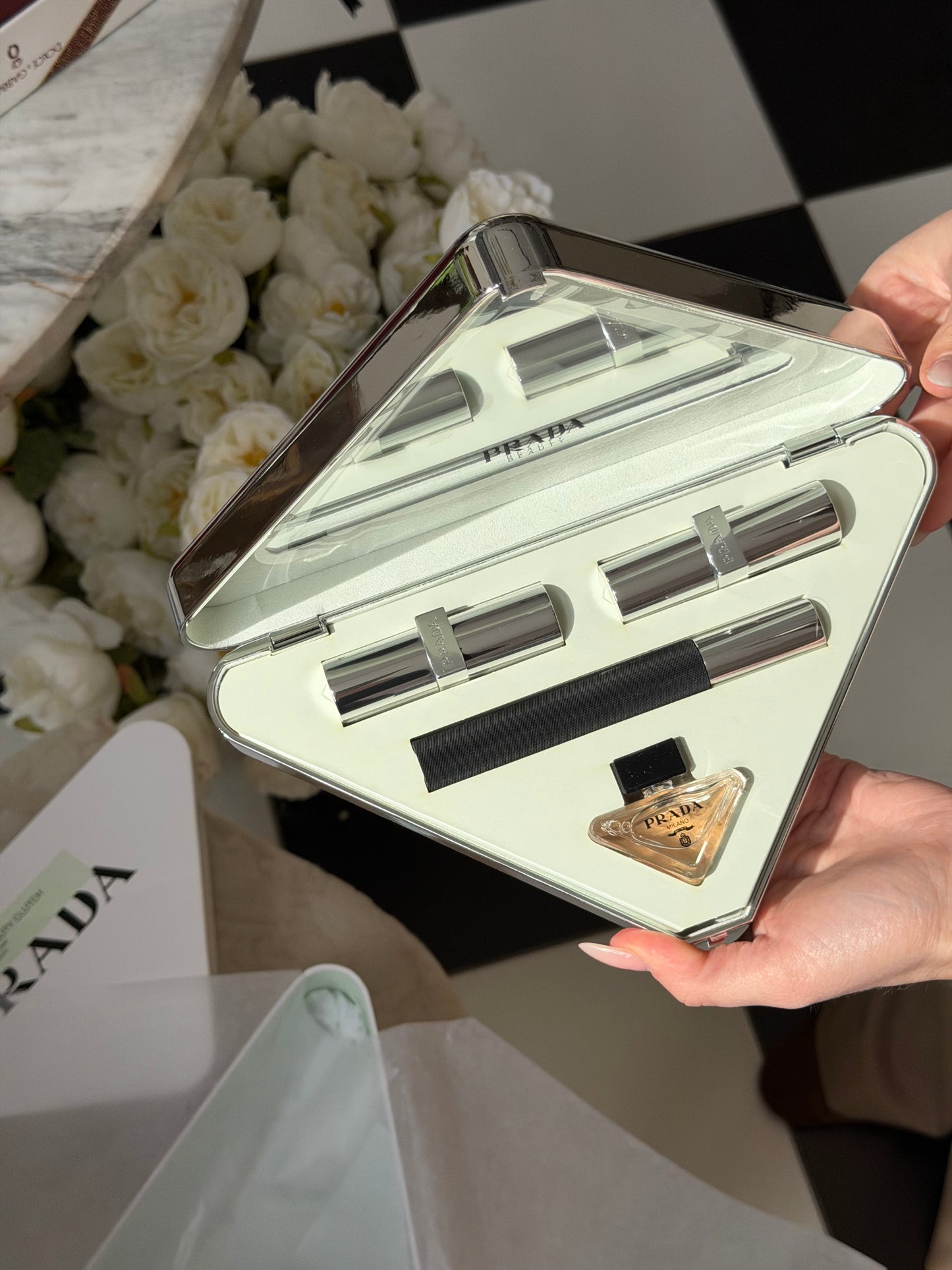 PRADA Beauty Clutch Essentials Case Set