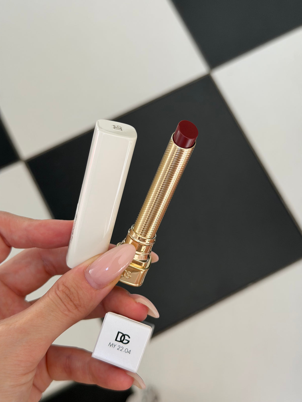 DOLCE&GABBANA My Juicy Sheer Lipstick - My 22.04
Instant Shine & Hydration Lip Stylo