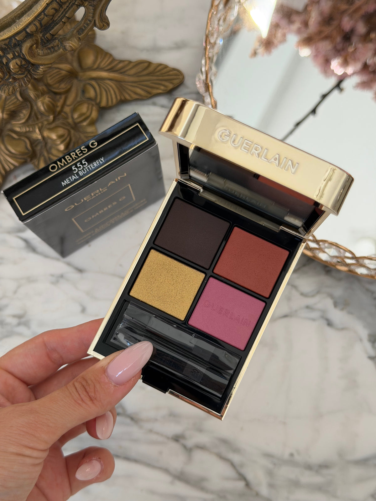 GUERLAIN Ombres G
Eyeshadow Quad
Multi-Effect, High Color & Long Wear (555)