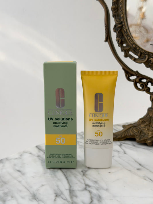 CLINIQUE UV Solutions Mattifying Sunscreen Broad Spectrum SPF50/PA++++