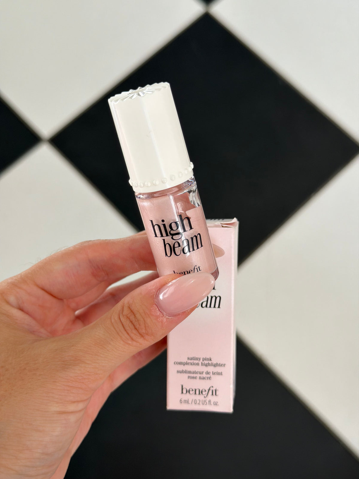 BENEFIT High Beam
Satiny Pink Complexion Highlighter