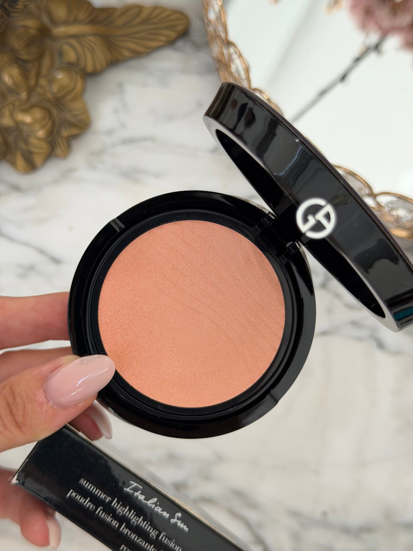 ARMANI Beauty
Italian Sun Summer Highlighting Fusion Powder