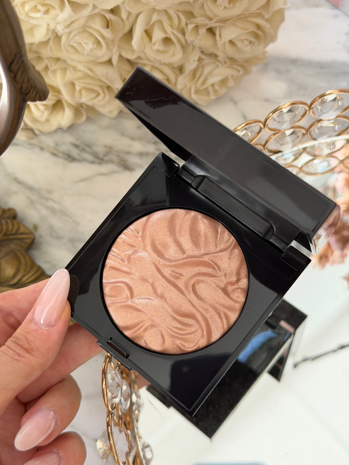 LAURA MERCIER Face Illuminator Highlighting Powder