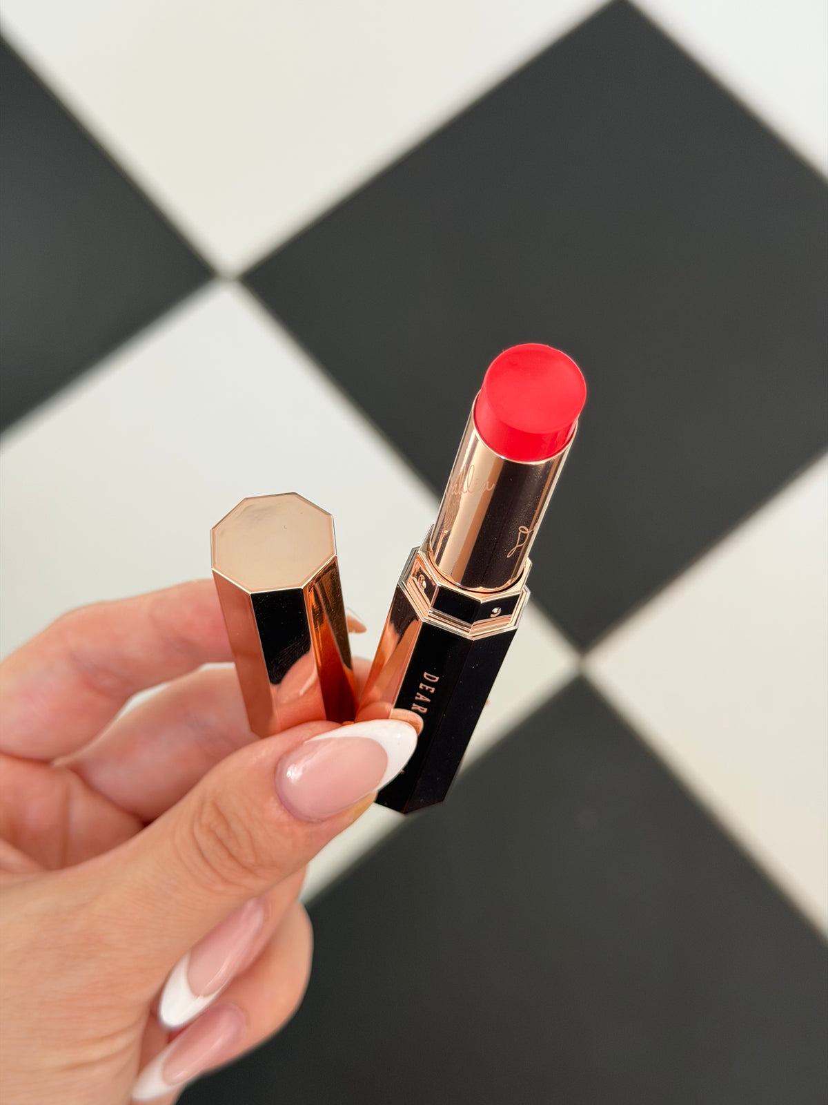 DEAR DAHLIA Blooming Edition - Julia
Lip Paradise Color Balm - Lip Balm