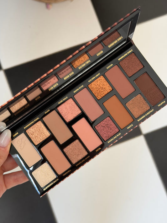TOO FACED Born This Way Eye Shadow Palette - The Natural Nudes 
Rich, Creamy & Highly-Pigmented
