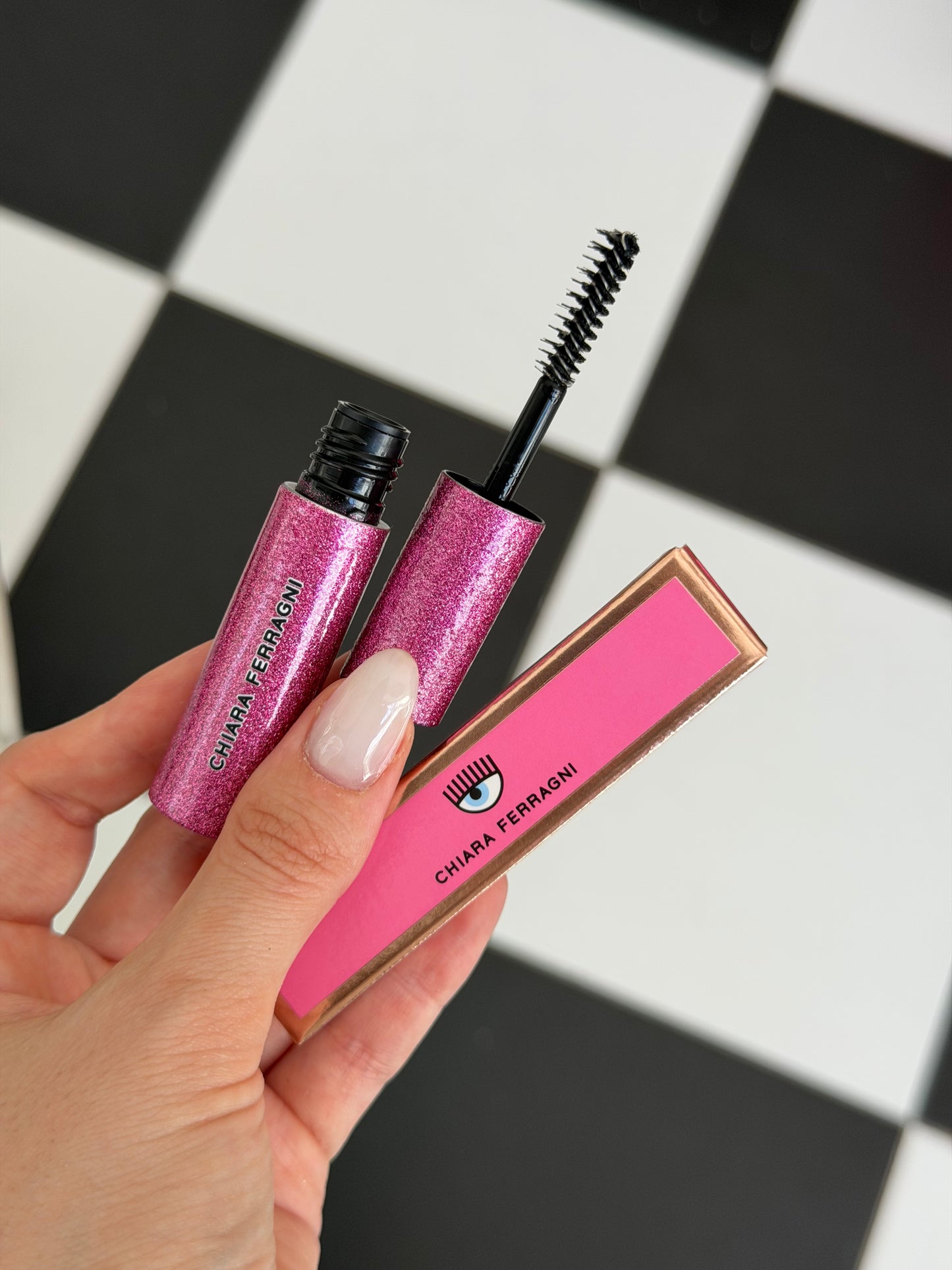 CHIARA FERRAGNI Brow Gel - Don’t Move